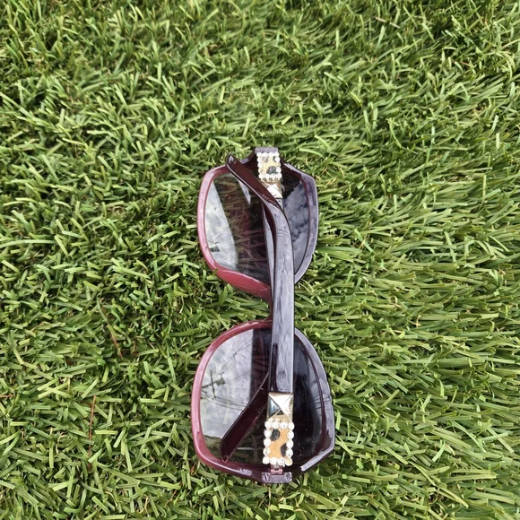 Women's Oversized Sunglasses - Burgundy Frame - Picture 5 of 5